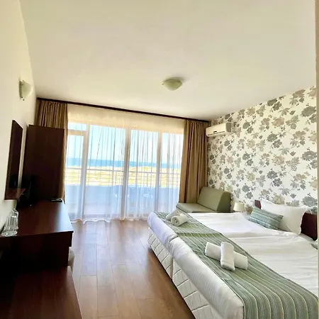 Sea View فندق 2*