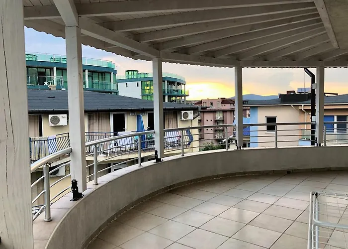 Sea View Хотел 2*