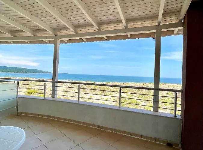 Sea View Хотел 2*